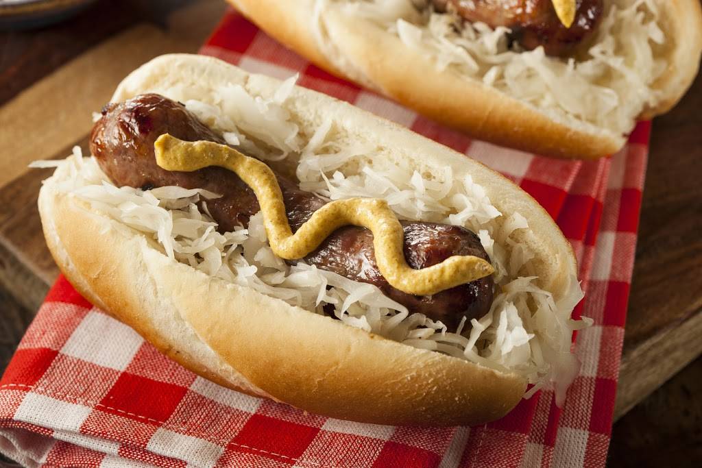 Hots and Brats | meal takeaway | 219 E Spring St, Cookeville, TN 38501, USA | 6155387692 OR +1 615-538-7692