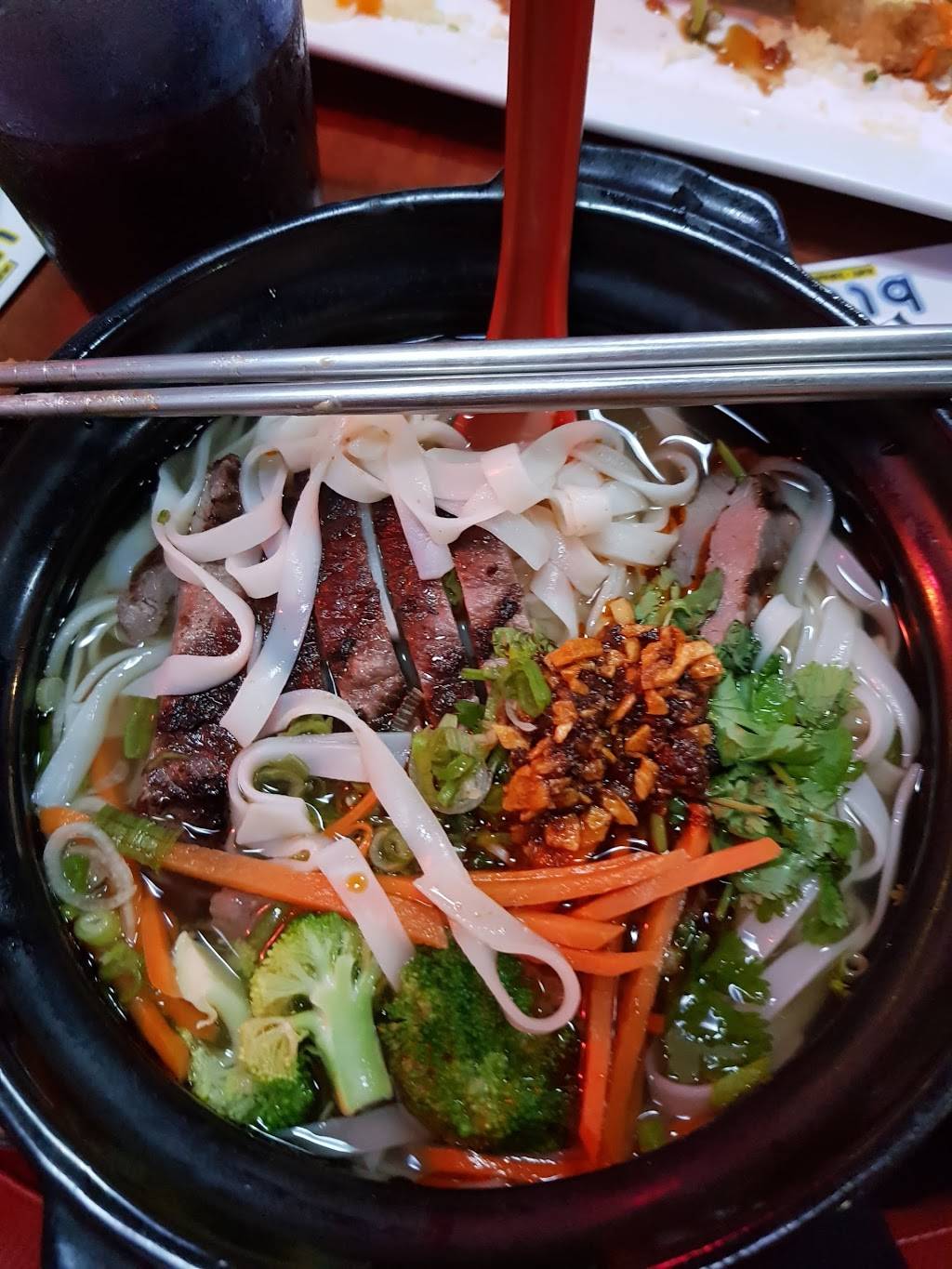 Blufin Sushi Restaurant | restaurant | 7043 N Cedar Ave, Fresno, CA 93720, USA | 5594124919 OR +1 559-412-4919