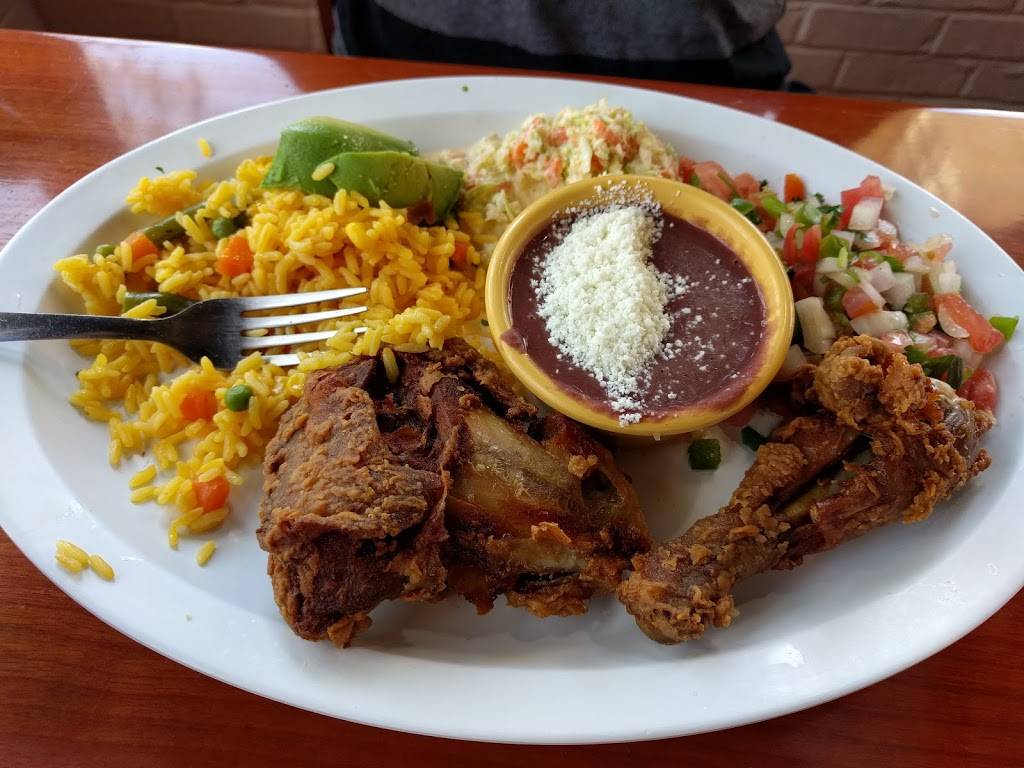 La Salvadoreña Restaurant | restaurant | 3285 Nicholson Dr, Baton Rouge, LA 70802, USA | 2252270141 OR +1 225-227-0141