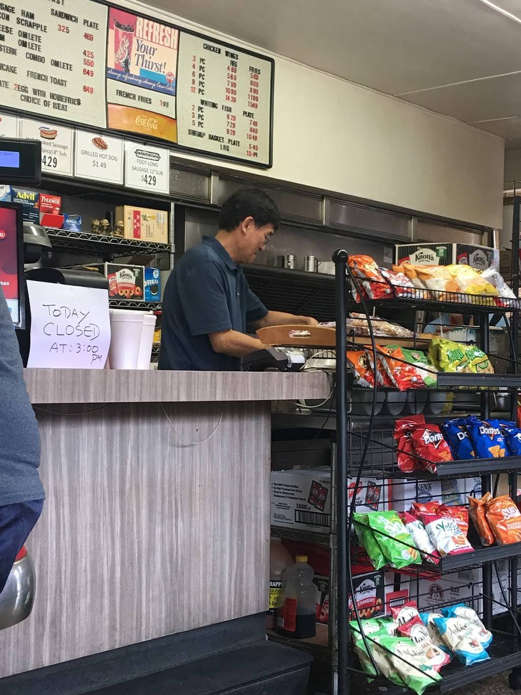 Reubens Restaurant | restaurant | 247 West St, Annapolis, MD 21401, USA | 4102670441 OR +1 410-267-0441