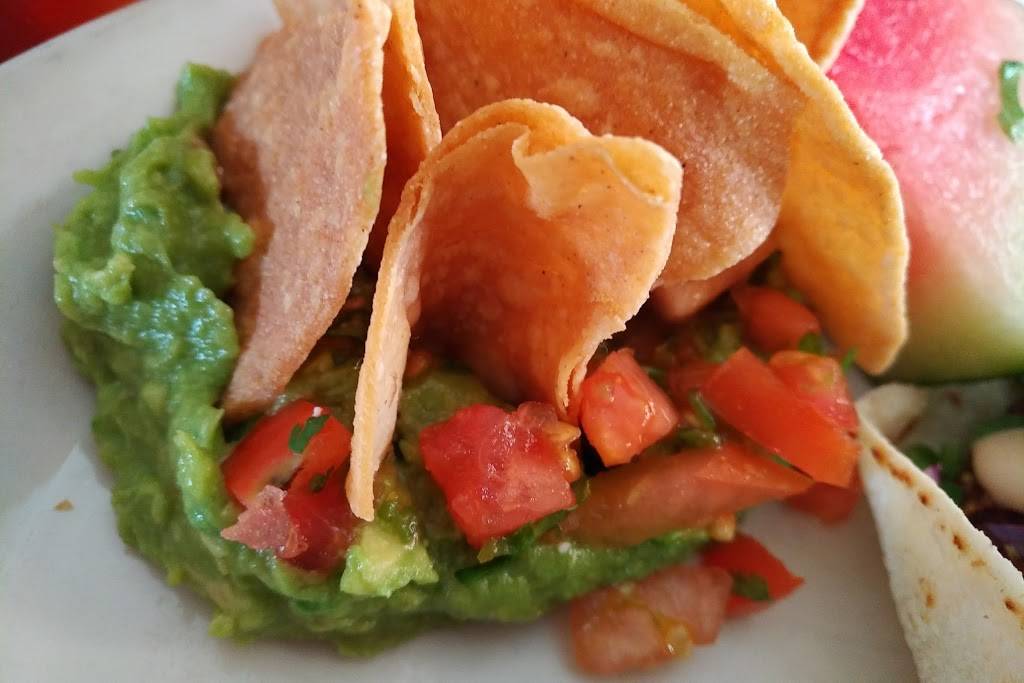 Franciscos Restaurant | restaurant | 201 Earl Garrett St, Kerrville, TX 78028, USA | 8302572995 OR +1 830-257-2995