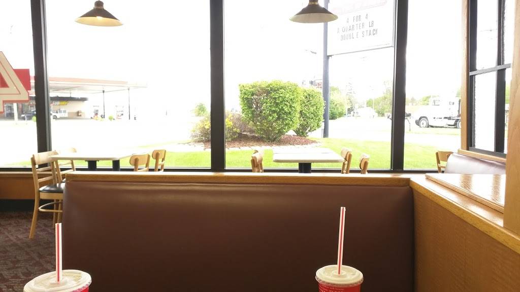 Wendys | restaurant | 1125 N Dixie Hwy, Monroe, MI 48162, USA | 7342425610 OR +1 734-242-5610