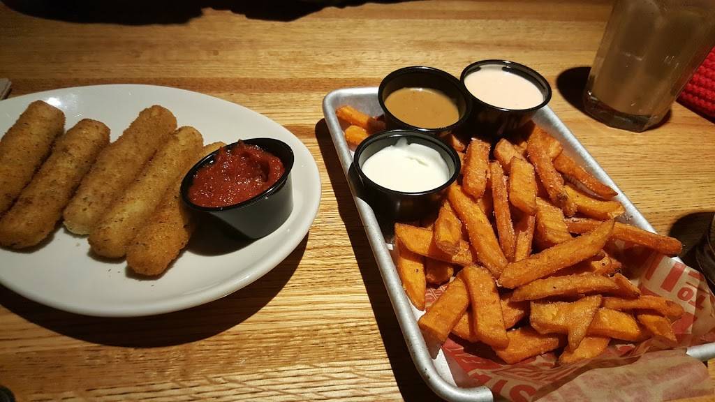 Applebees Grill + Bar | restaurant | 4191 Rockside Rd, Independence, OH 44131, USA | 2163280376 OR +1 216-328-0376