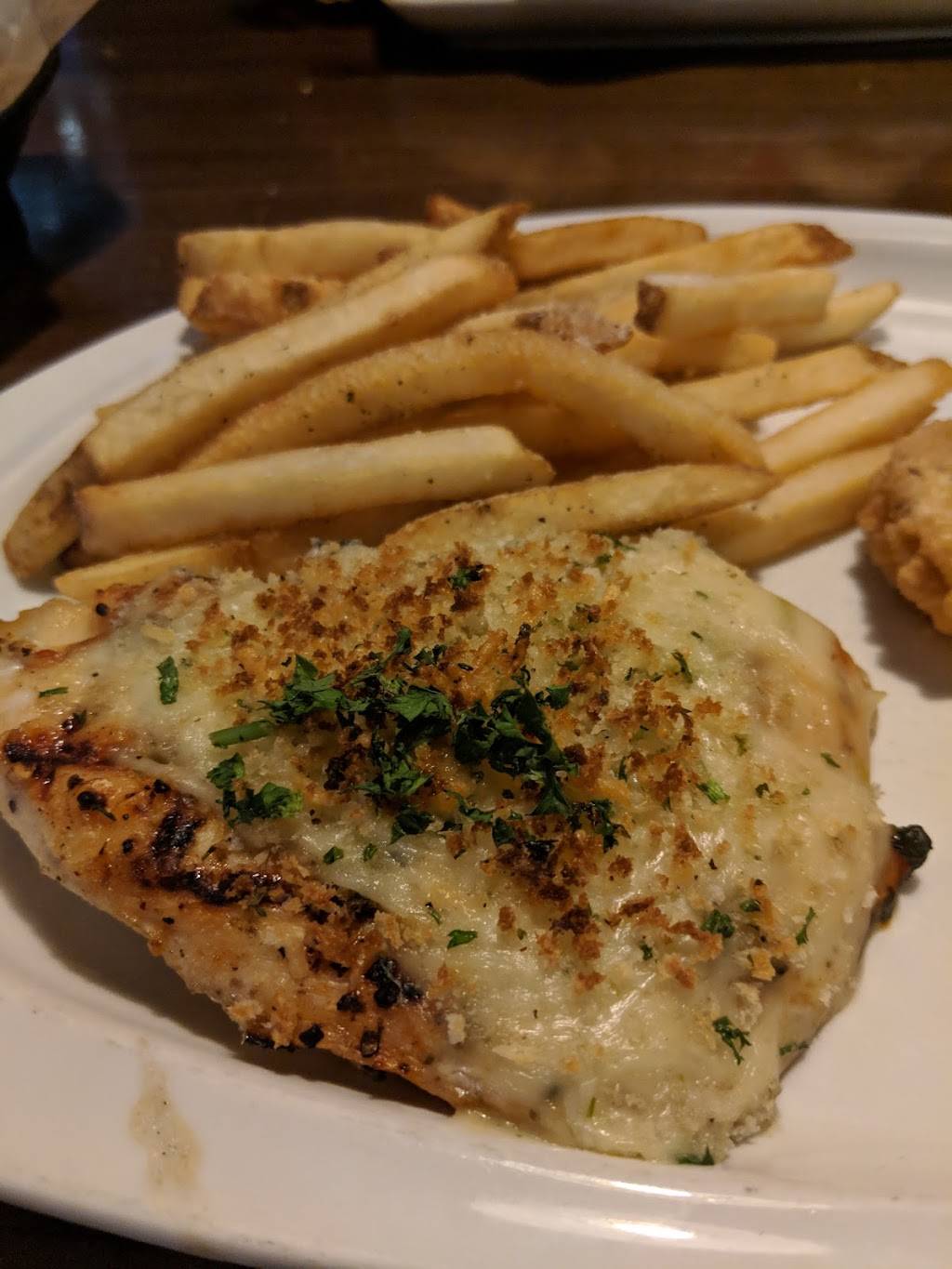 TGI Fridays | restaurant | 4482 Palisades Center Dr, West Nyack, NY 10994, USA | 8453481185 OR +1 845-348-1185