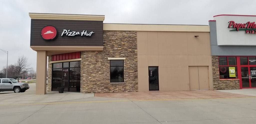 Pizza Hut | meal delivery | 1019 S Grand Ave, Spencer, IA 51301, USA | 7122623500 OR +1 712-262-3500