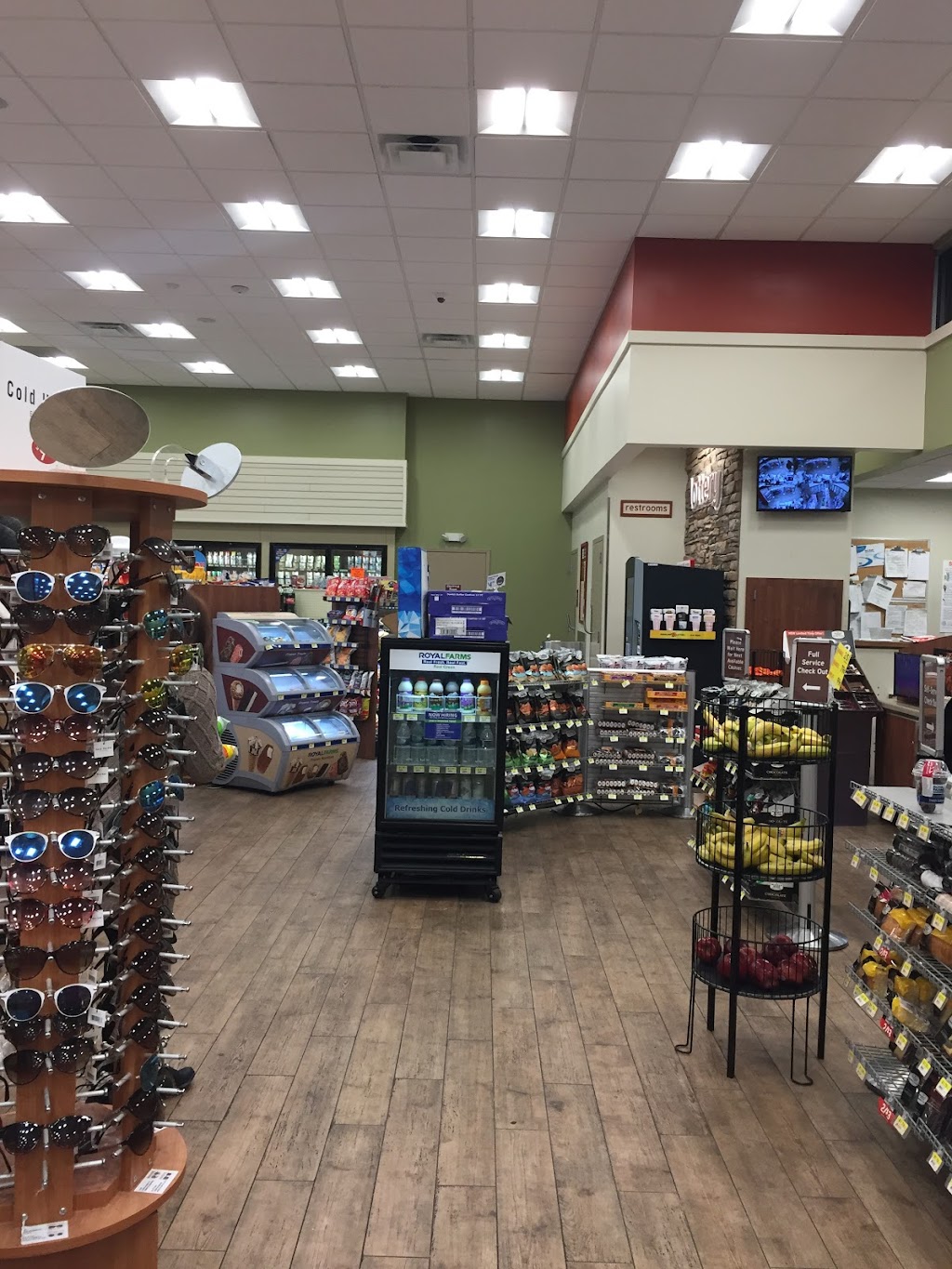 Royal Farms | meal takeaway | 803 Pinnacle Dr, Linthicum Heights, MD 21090, USA | 4106098093 OR +1 410-609-8093