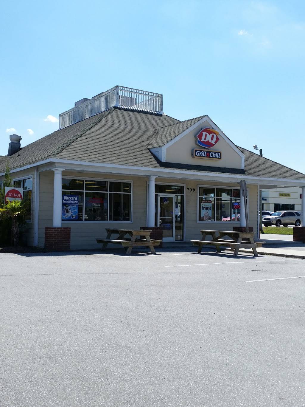 Dairy Queen | restaurant | 709 W Corbett Ave, Swansboro, NC 28584, USA | 9103262828 OR +1 910-326-2828