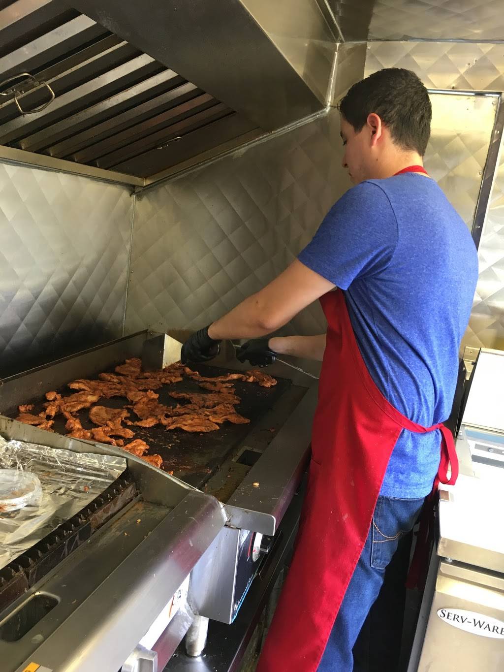 La Tapatia | restaurant | 627 W Meade Blvd, Franklin, TN 37064, USA | 9194540109 OR +1 919-454-0109