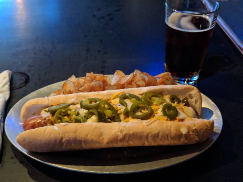 Saintsbury Tavern | restaurant | 6800 Windhaven Pkwy, The Colony, TX 75056, USA | 9723070300 OR +1 972-307-0300