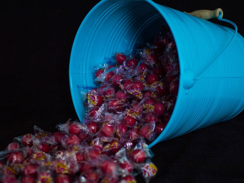 Strongs Sugar Shack | cafe | 98 E High St, Lawrenceburg, IN 47025, USA | 8122902192 OR +1 812-290-2192