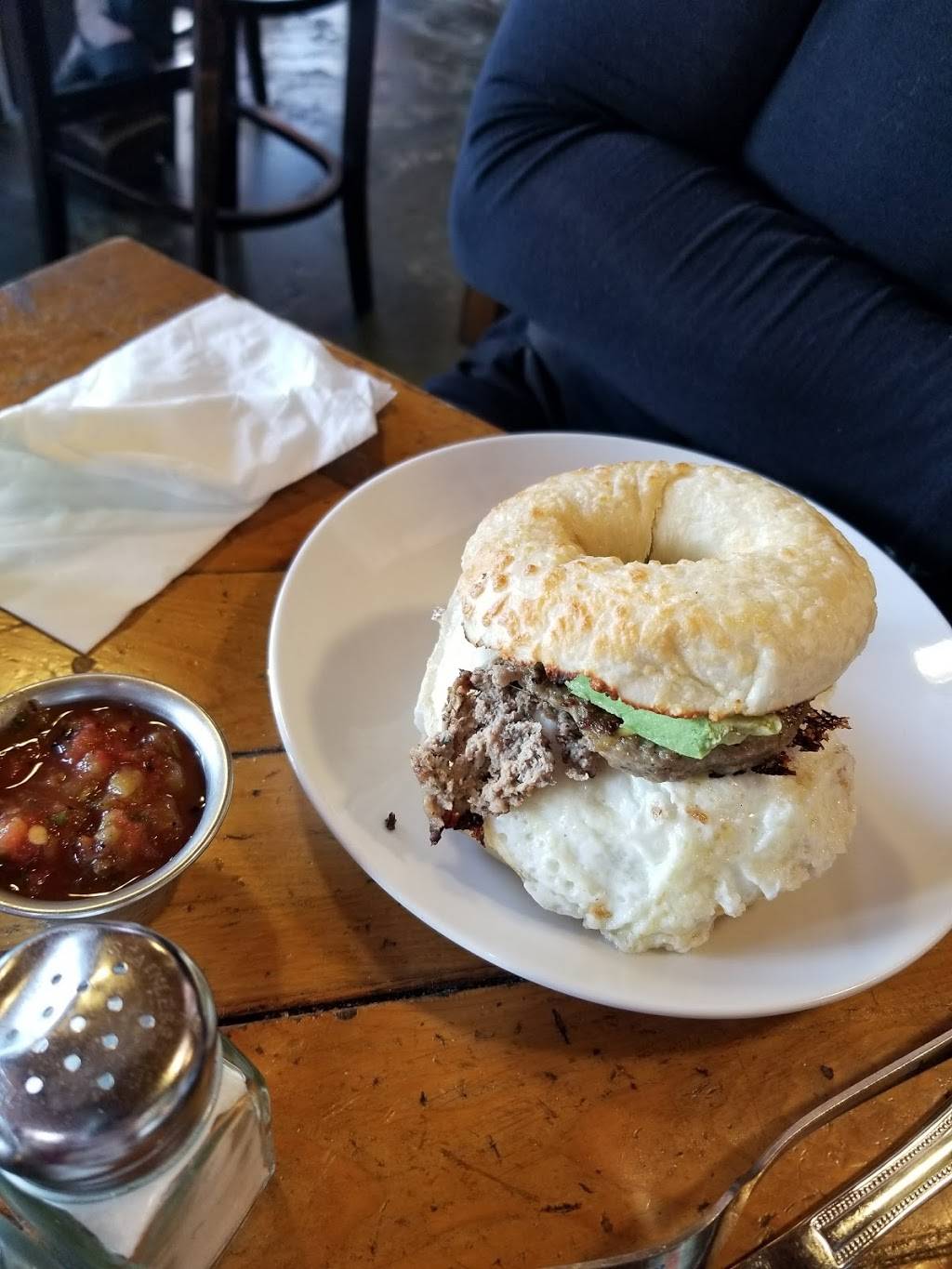 Lucis Healthy Marketplace | cafe | 1590 E Bethany Home Rd, Phoenix, AZ 85014, USA | 6027731339 OR +1 602-773-1339