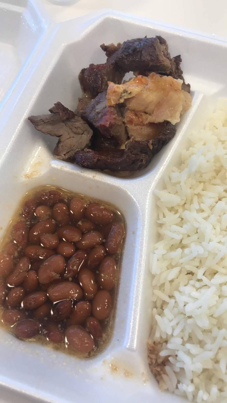 Cantinho Goiano | restaurant | 161 Main St, Milford, MA 01757, USA | 5083811615 OR +1 508-381-1615