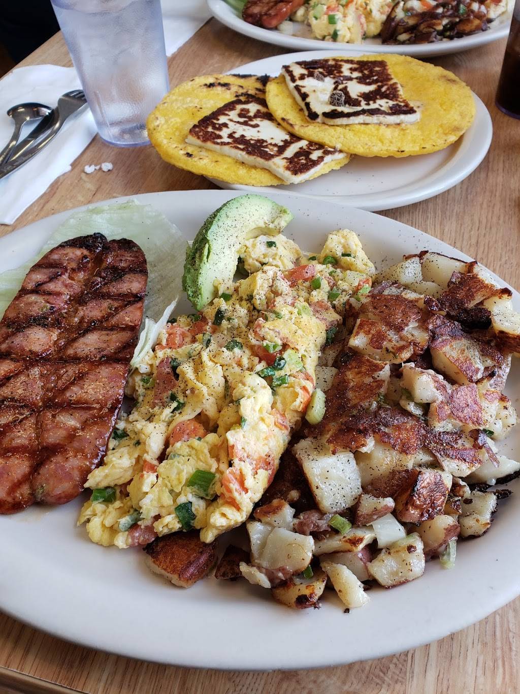 Jerris Luncheonette | restaurant | 564 Campbell Ave, West Haven, CT 06516, USA | 2039311575 OR +1 203-931-1575