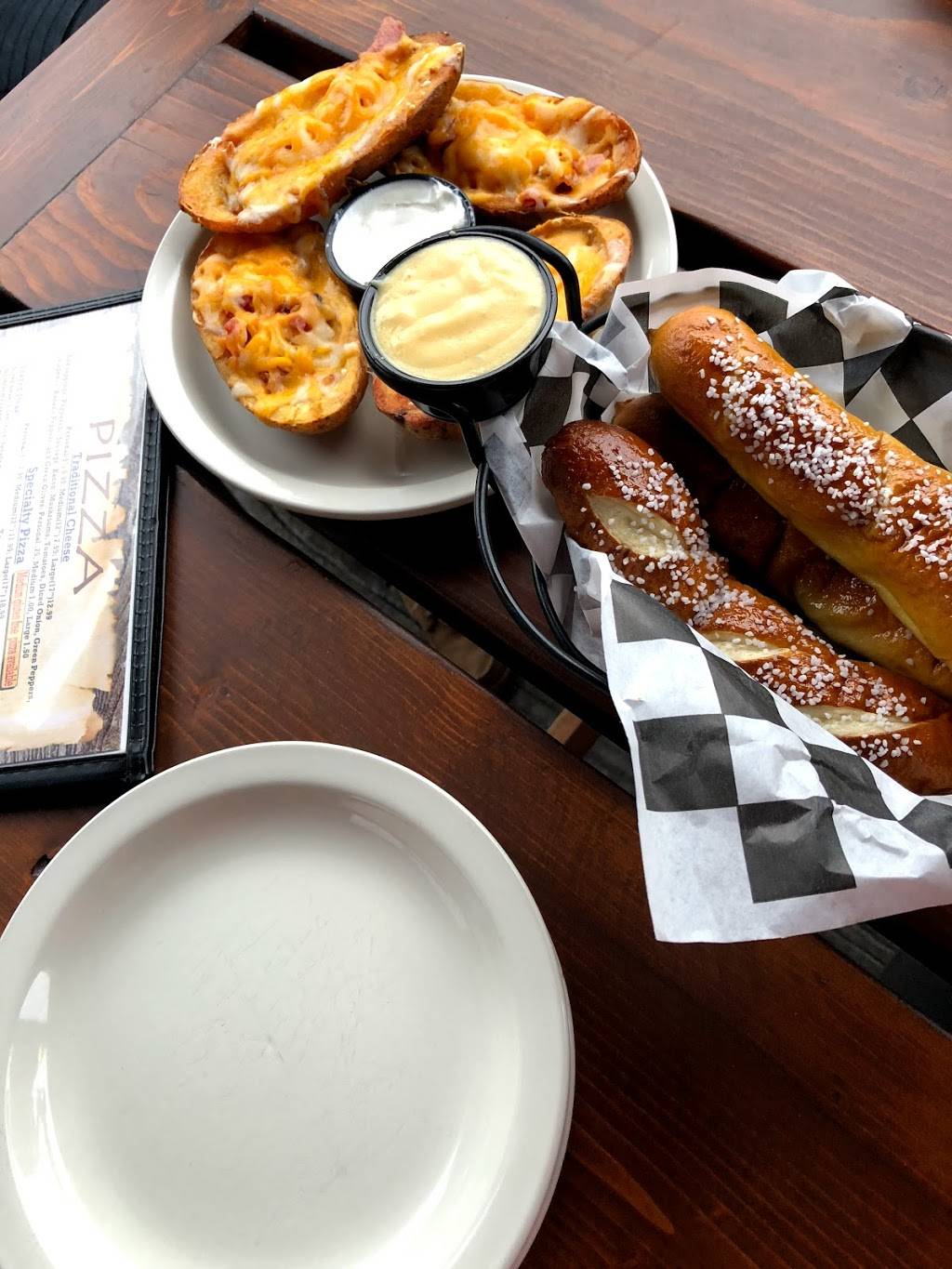 Buffalo Sports Garden | restaurant | 2945 Southwestern Blvd, Orchard Park, NY 14127, USA | 7166744113 OR +1 716-674-4113