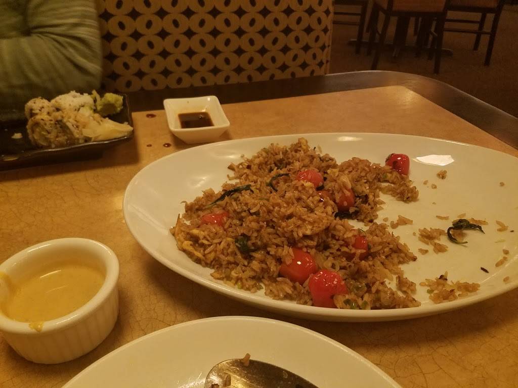 Fortune Wok & Sushi | restaurant | 14537 Metcalf Ave, Overland Park, KS 66223, USA | 9136818863 OR +1 913-681-8863