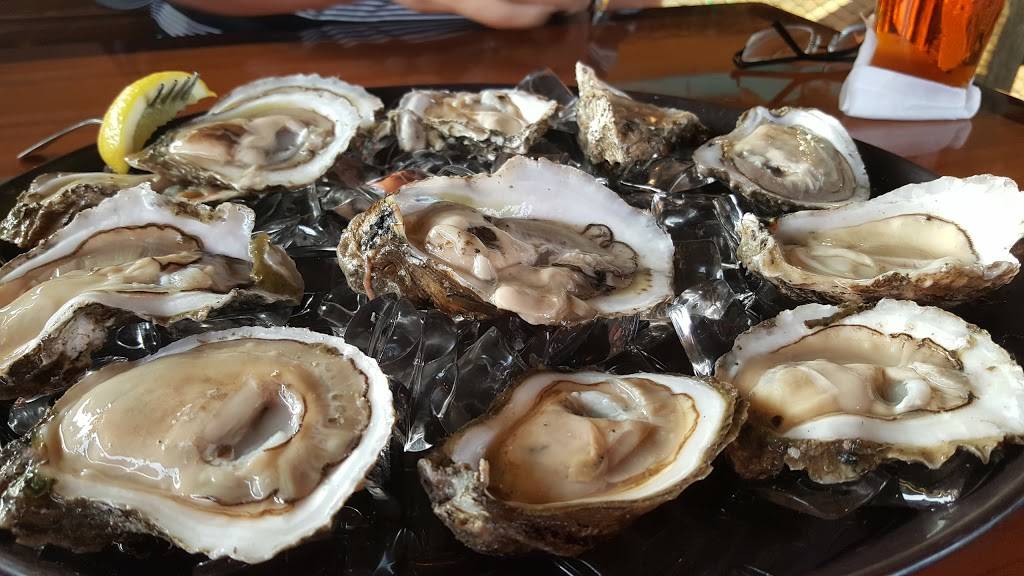 Hidden Treasure Tiki Bar & Grill | restaurant | 5993 S Ridgewood Ave, Port Orange, FL 32127, USA | 3867569565 OR +1 386-756-9565