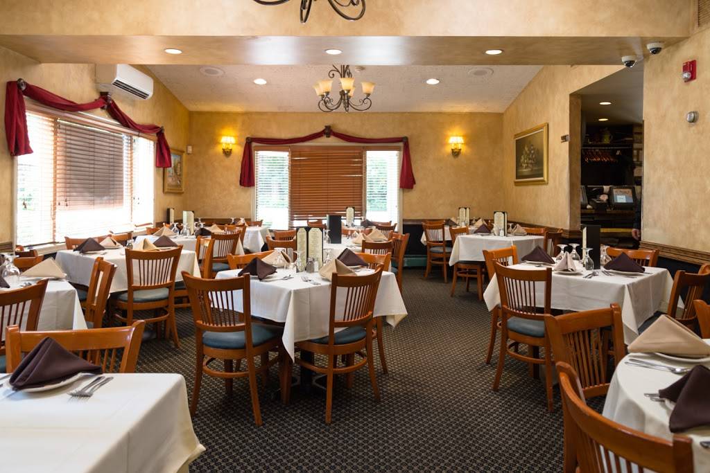 La Parma II Italian Restaurant | restaurant | 452 W Jericho Turnpike, Huntington, NY 11743, USA | 6313676360 OR +1 631-367-6360