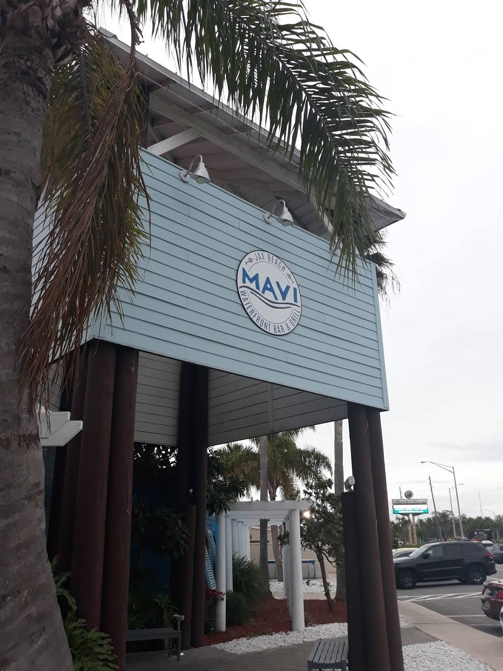 Mavi Waterfront Bar & Grill | restaurant | 2309 Beach Blvd, Jacksonville Beach, FL 32250, USA | 9043720045 OR +1 904-372-0045