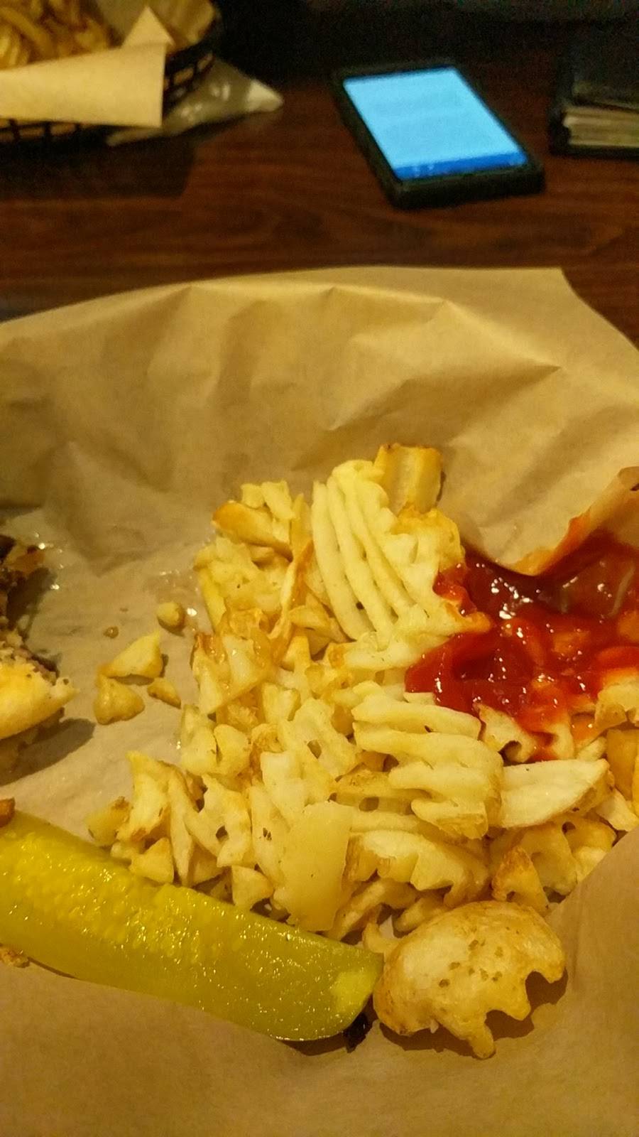 The Lions Den Cafe | cafe | 2262 Quaker Valley Rd, Fishertown, PA 15539, USA | 8148399996 OR +1 814-839-9996