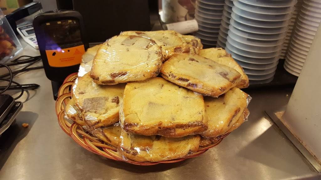 Penn Station East Coast Subs | restaurant | 7158 Carpenter Rd, Skokie, IL 60077, USA | 2245347430 OR +1 224-534-7430