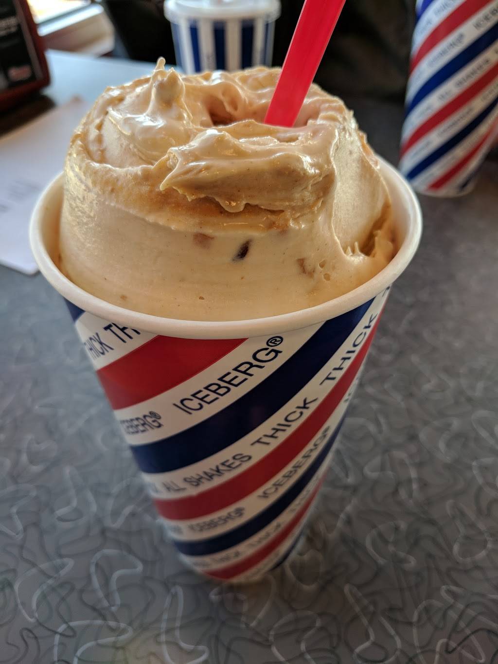 Iceberg Drive Inn - Riverton | restaurant | 5049 13400 S, Riverton, UT 84096, USA | 8012854909 OR +1 801-285-4909