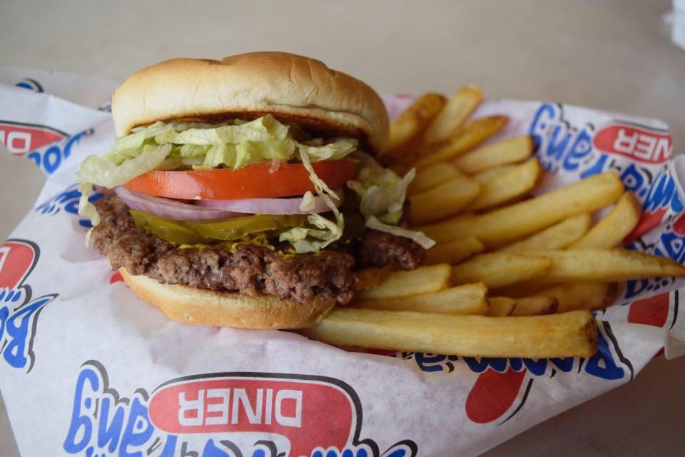 Boomarang Diner Enid/Oakwood | restaurant | 721 S Oakwood Rd, Enid, OK 73703, USA | 5802975173 OR +1 580-297-5173