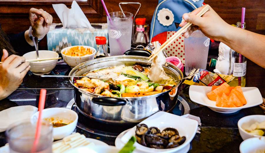 LI HOT POT & BBQ | restaurant | 825 E Rundberg Ln, Austin, TX 78753, USA | 5122996798 OR +1 512-299-6798