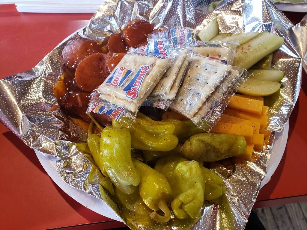 Rib Cage | restaurant | 14820 TN-57, Pickwick Dam, TN 38365, USA | 7316893637 OR +1 731-689-3637