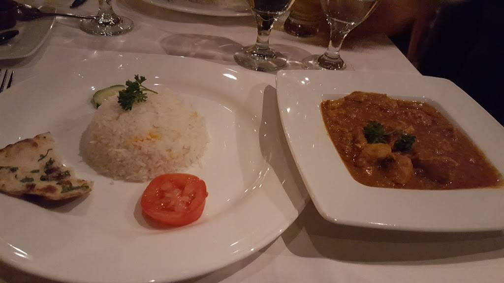 Al Hamra Restaurant | restaurant | 8900 E Pinnacle Peak Rd E1, Scottsdale, AZ 85255, USA | 4805389200 OR +1 480-538-9200