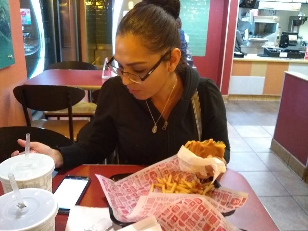 Jack in the Box | restaurant | 3211 N Rancho Dr, Las Vegas, NV 89130, USA | 7023969946 OR +1 702-396-9946