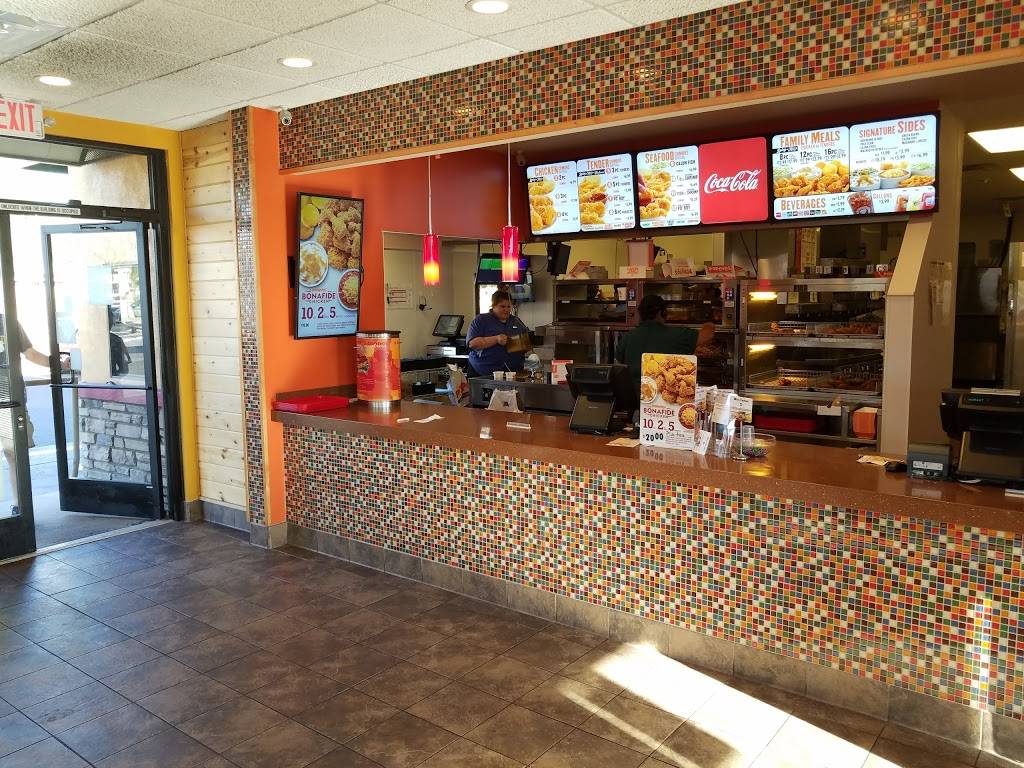 Popeyes Louisiana Kitchen | restaurant | 8950 N Central Ave, Phoenix, AZ 85020, USA | 6023312434 OR +1 602-331-2434
