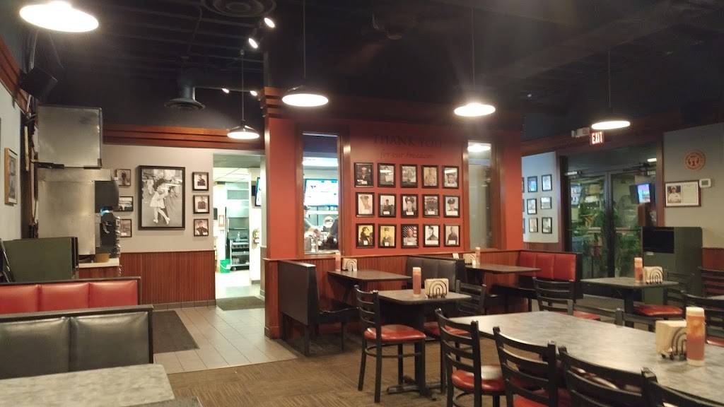 Silver Star Burgers | restaurant | 1800 N Main St, Madisonville, KY 42431, USA | 2708259192 OR +1 270-825-9192