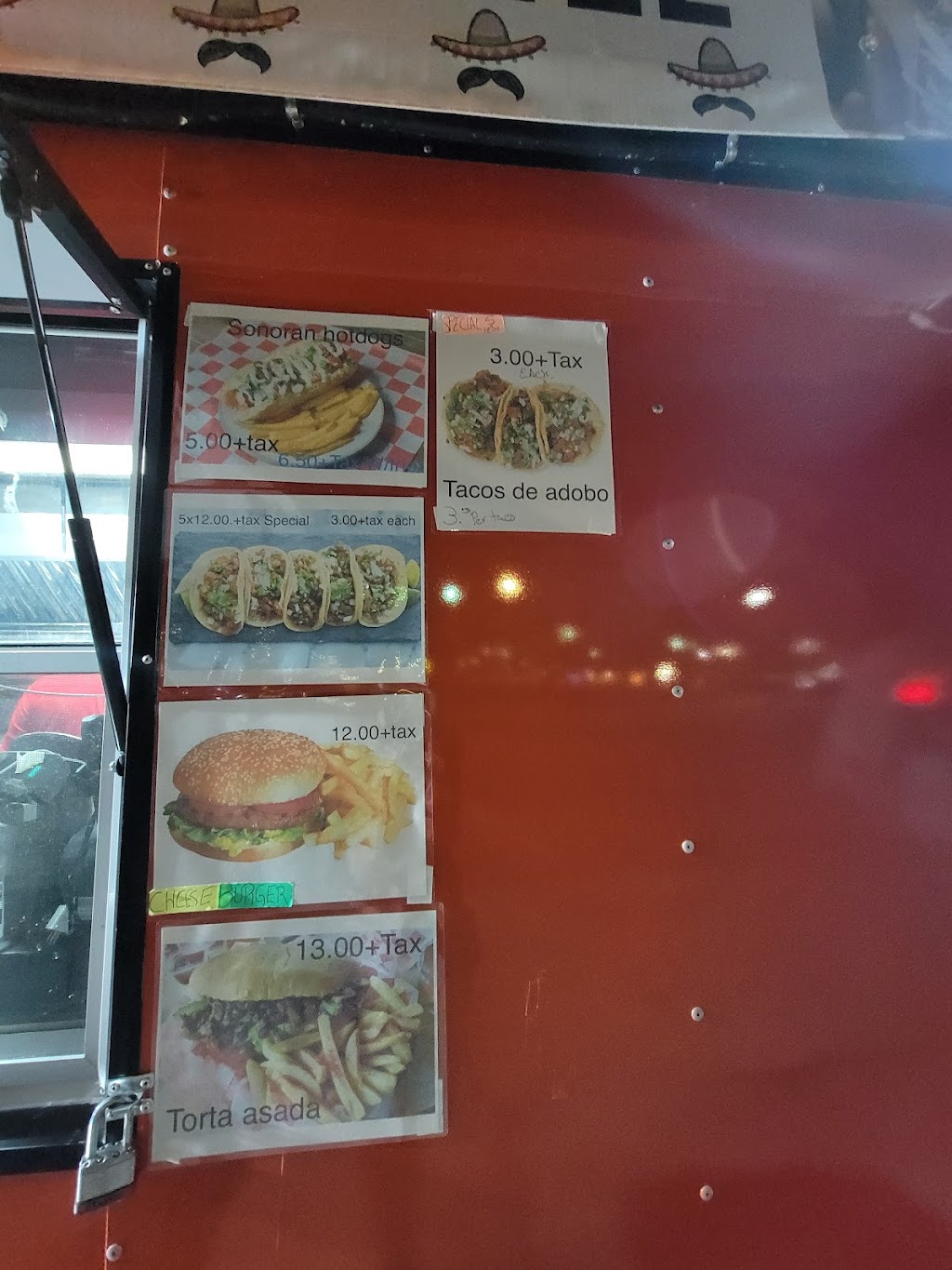 Sonoran Krazy Grill | restaurant | 7035 N 35th Ave, Phoenix, AZ 85051, USA | 6232047604 OR +1 623-204-7604