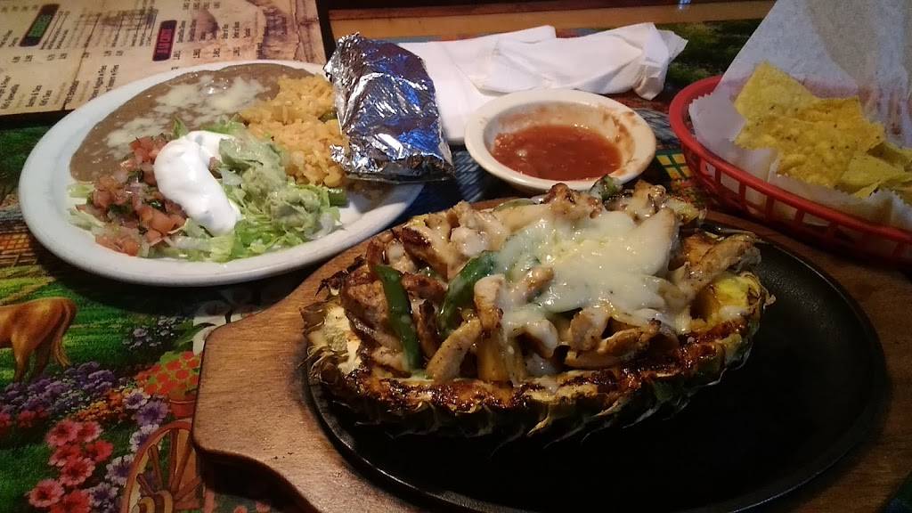 The Charro Mexican Grill | restaurant | 440 N Grundy Quarles Hwy B, Gainesboro, TN 38562, USA | 9312685006 OR +1 931-268-5006