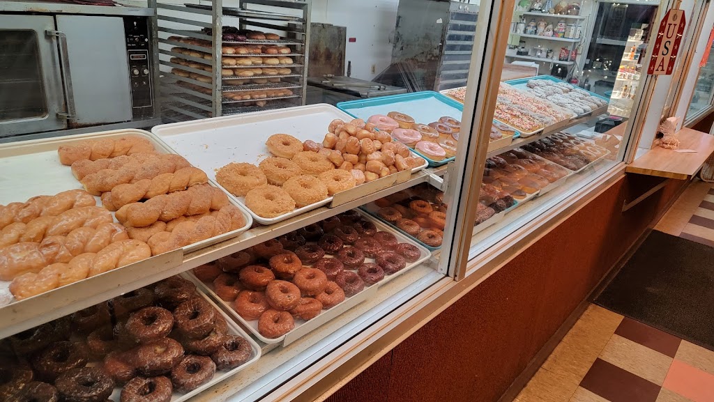 Tastee Donuts | bakery | 4950 S Washington Ave, Titusville, FL 32780, USA | 3215674234 OR +1 321-567-4234