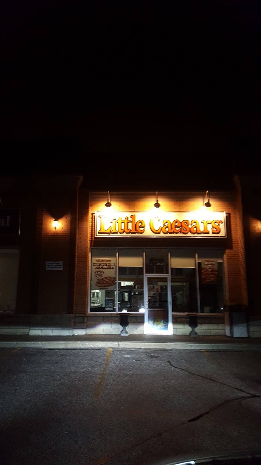 Little Caesars Pizza | meal takeaway | 4-1030 Confederation, Sarnia, ON N7S 6H1, Canada | 5195419000 OR +1 519-541-9000