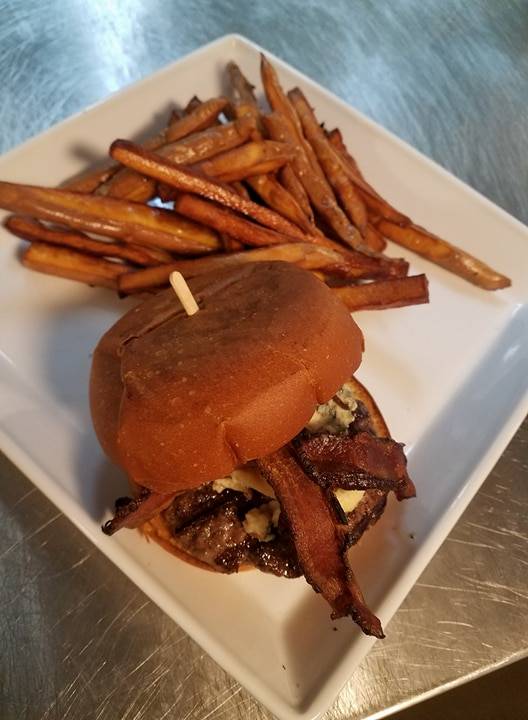 Thirsty Barrel Taphouse & Grille | restaurant | 116 Neal St, Grass Valley, CA 95945, USA | 5308025488 OR +1 530-802-5488