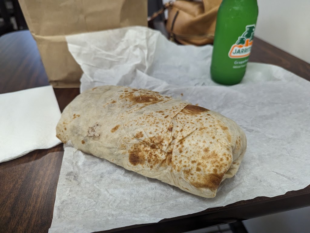 Brito’s Burrito | restaurant | 11044 Cedar Lk Rd S, Minnetonka, MN 55305, USA | 9526575899 OR +1 952-657-5899