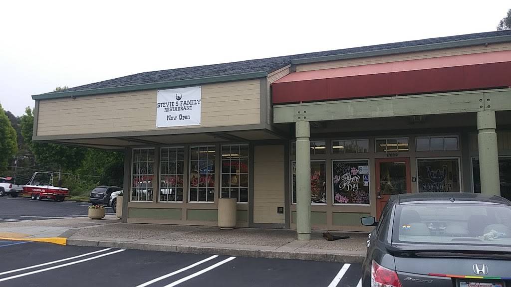 Stevies Family Restaurant | restaurant | 17629 Vierra Canyon Rd, Prunedale, CA 93907, USA | 8312723356 OR +1 831-272-3356