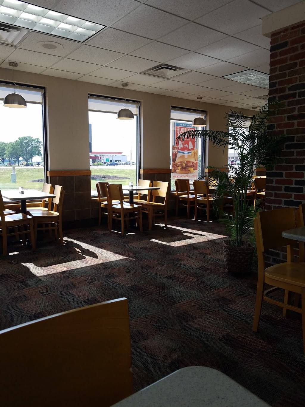 Wendys | restaurant | 4011 S Lincoln Ave, York, NE 68467, USA | 4023623262 OR +1 402-362-3262