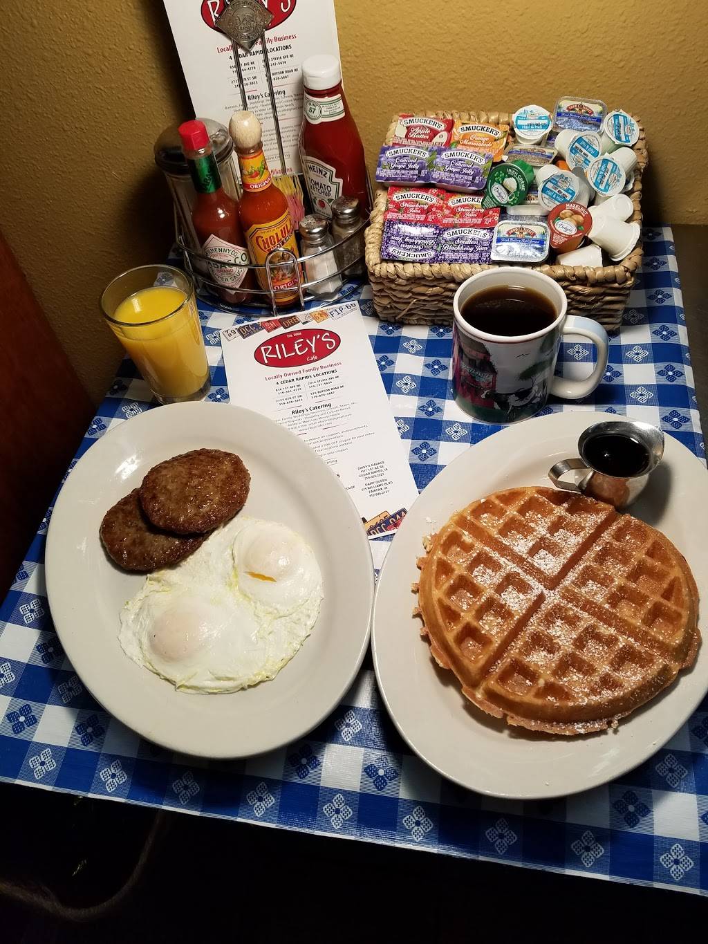 Rileys Cafe 2727 | restaurant | 2727 6th St SW, Cedar Rapids, IA 52404, USA | 3198263923 OR +1 319-826-3923