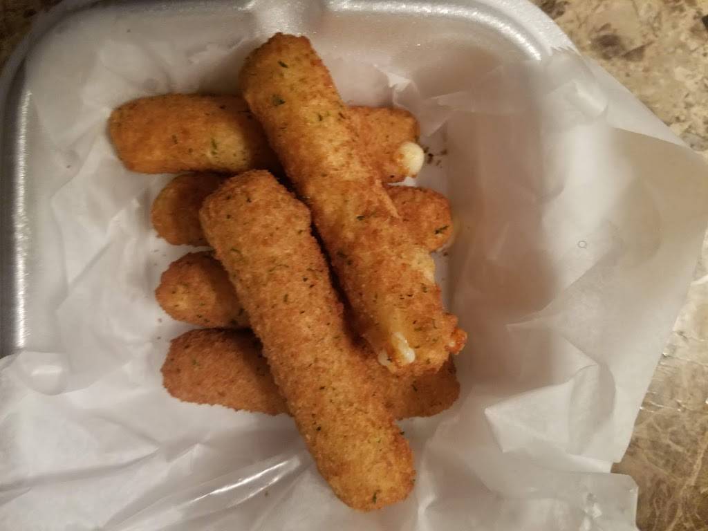 Crown Fried Chicken | restaurant | 64 Division St, Derby, CT 06418, USA | 2037519111 OR +1 203-751-9111