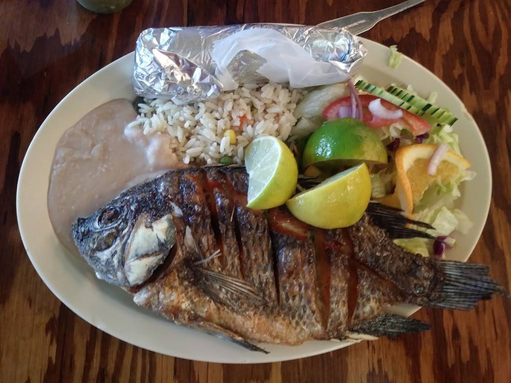 Las Islitas Mariscos | restaurant | 1230 Main St, Watsonville, CA 95076, USA | 8314063585 OR +1 831-406-3585