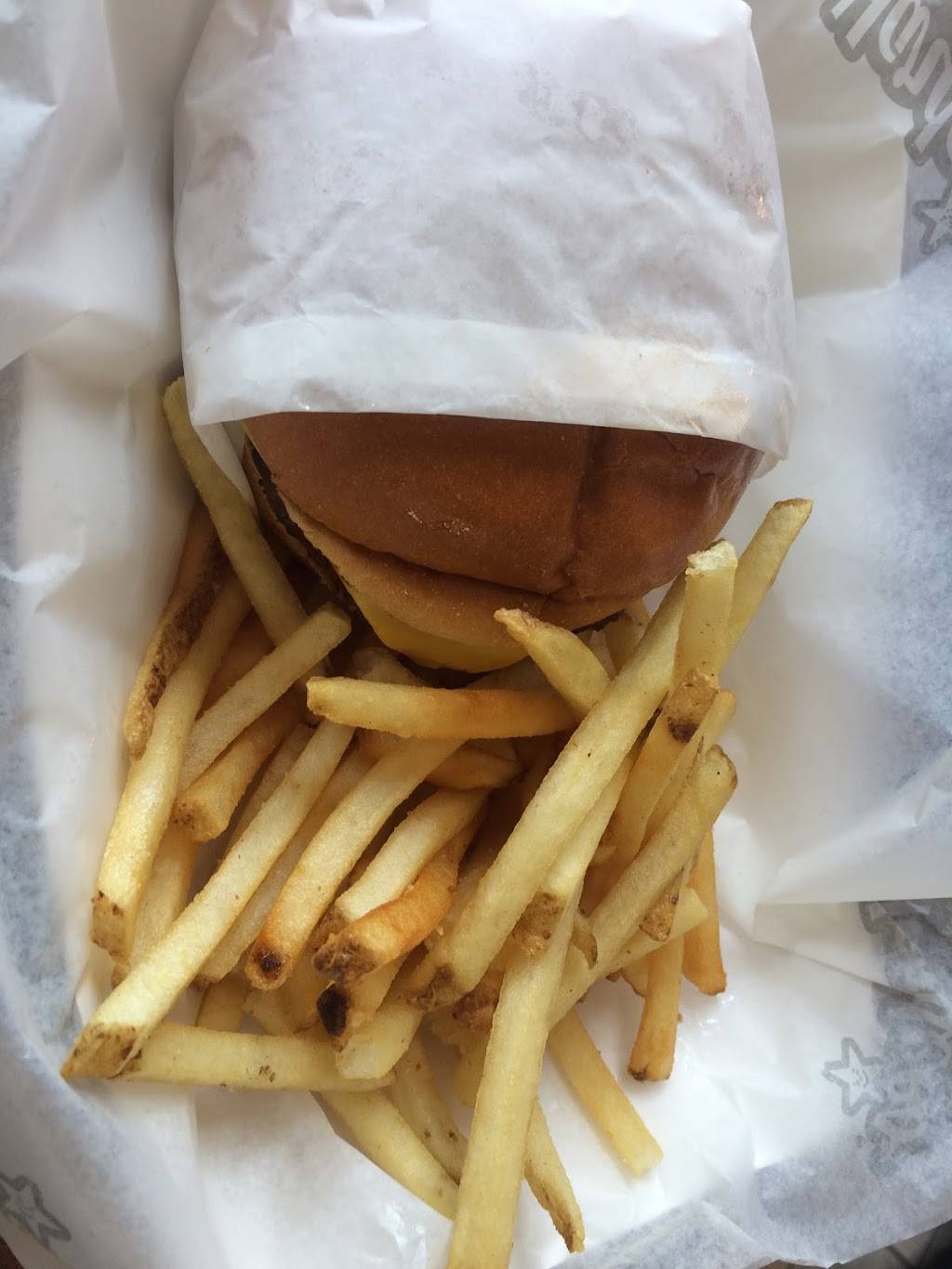 HARDEES | restaurant | 6680 Commonwealth Ave, Jacksonville, FL 32254, USA | 9047830960 OR +1 904-783-0960