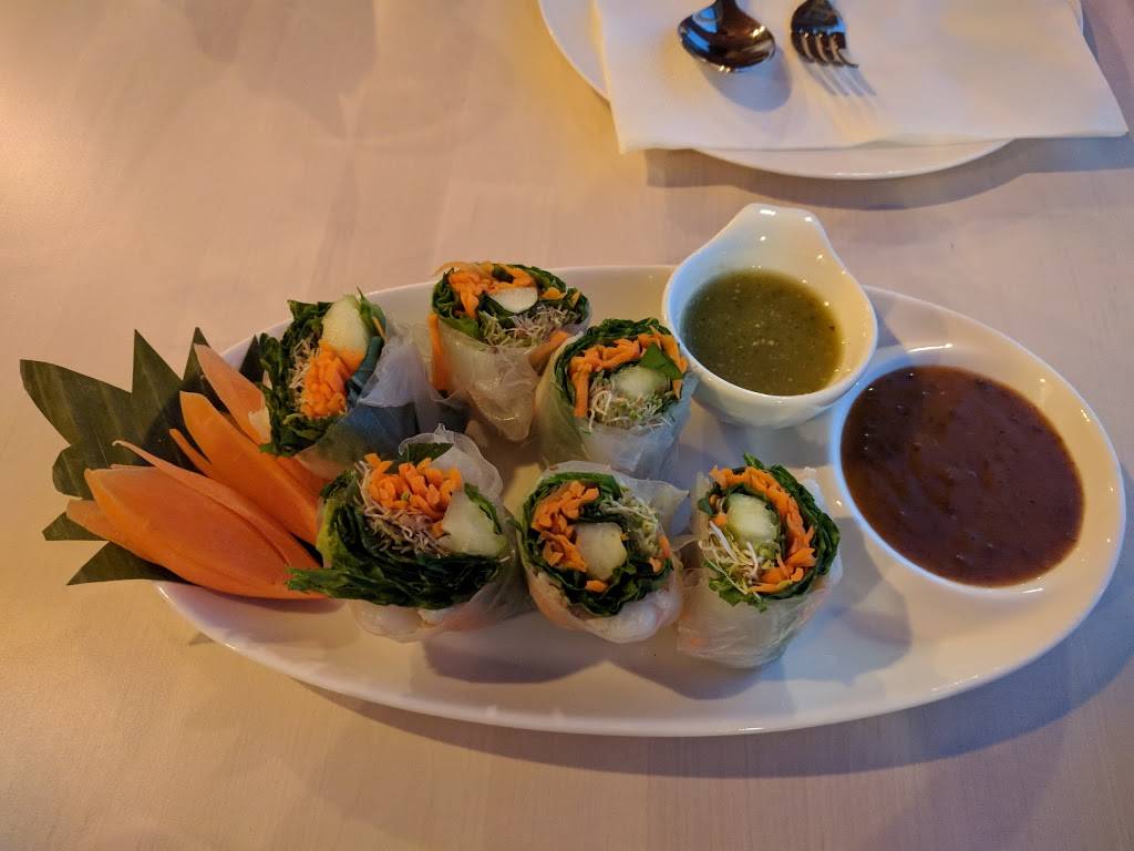 Subhannahong Royal Thai Cuisine | restaurant | 1212 S Pacific Coast Hwy Ste 206, Redondo Beach, CA 90277, USA | 3103163033 OR +1 310-316-3033