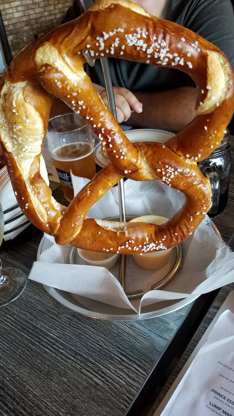 Bayview Tavern | restaurant | 3595 Bayview St, Seaford, NY 11783, USA | 5168096997 OR +1 516-809-6997