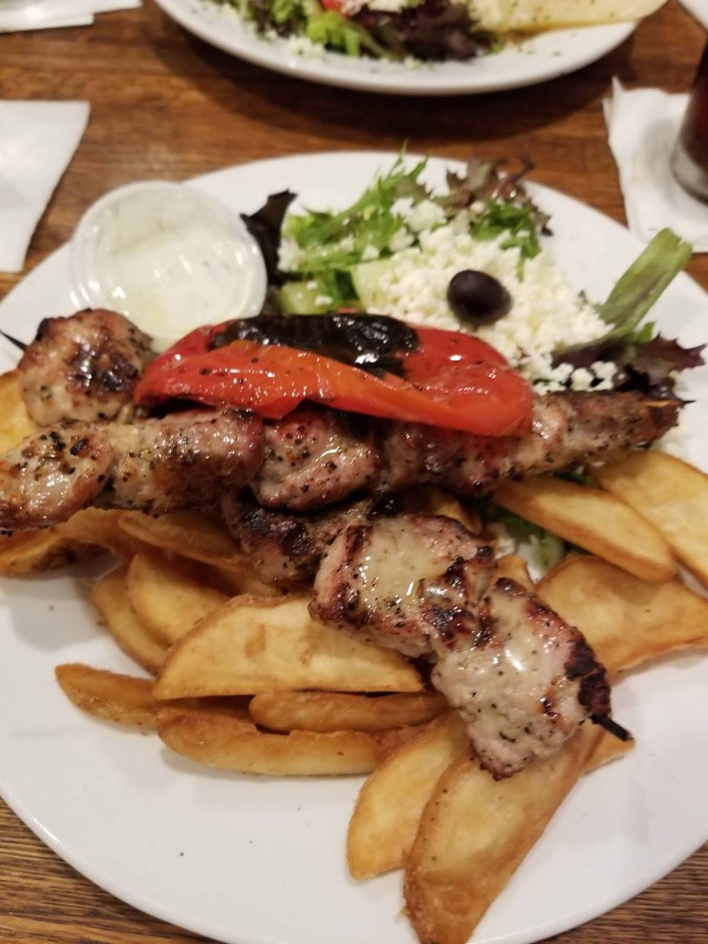 Mezes Greek Taverna | restaurant | 10040 Pines Blvd, Pembroke Pines, FL 33024, USA | 9544301725 OR +1 954-430-1725
