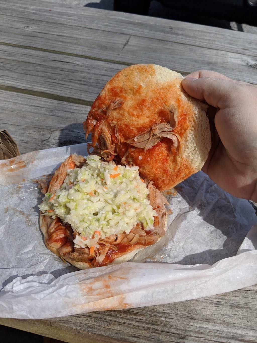 Fossie Bar-B-Que | restaurant | 603 E Walnut St, Dickson, TN 37055, USA | 6154468674 OR +1 615-446-8674