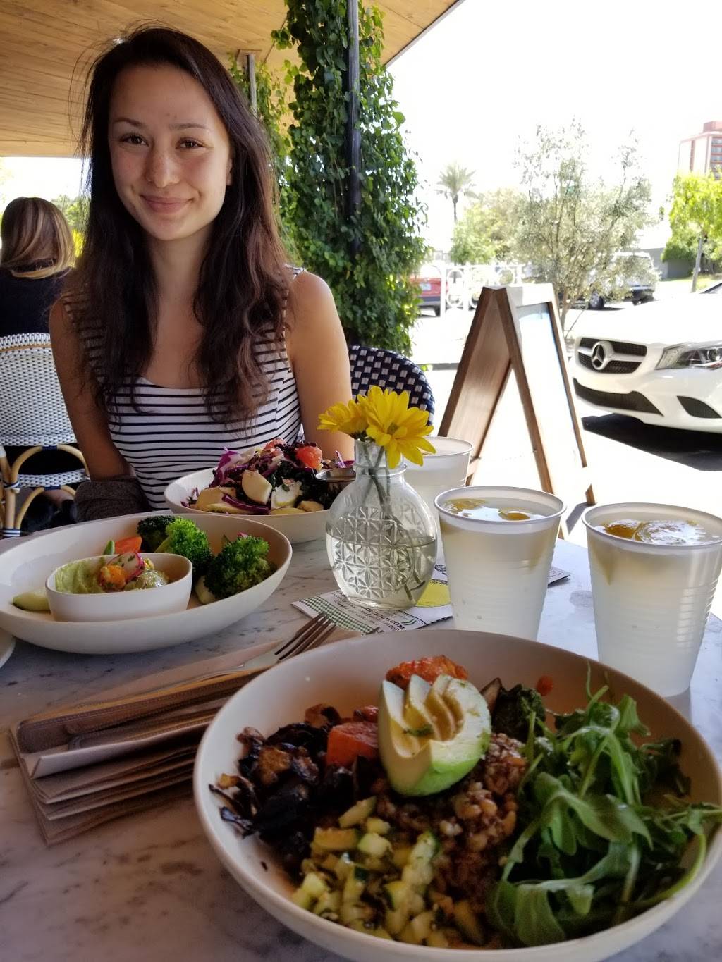 Flower Child | restaurant | 100 E Camelback Rd, Phoenix, AZ 85012, USA | 4802120180 OR +1 480-212-0180