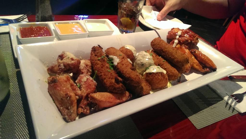 Ladder 133 Kitchen & Social | restaurant | 133 Douglas Ave, Providence, RI 02908, USA | 4012727427 OR +1 401-272-7427